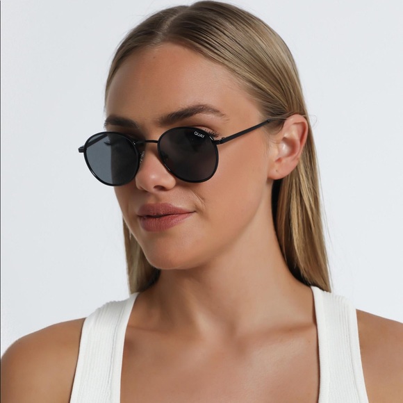 Quay Australia Accessories - Quay Australia Sunglasses Omen